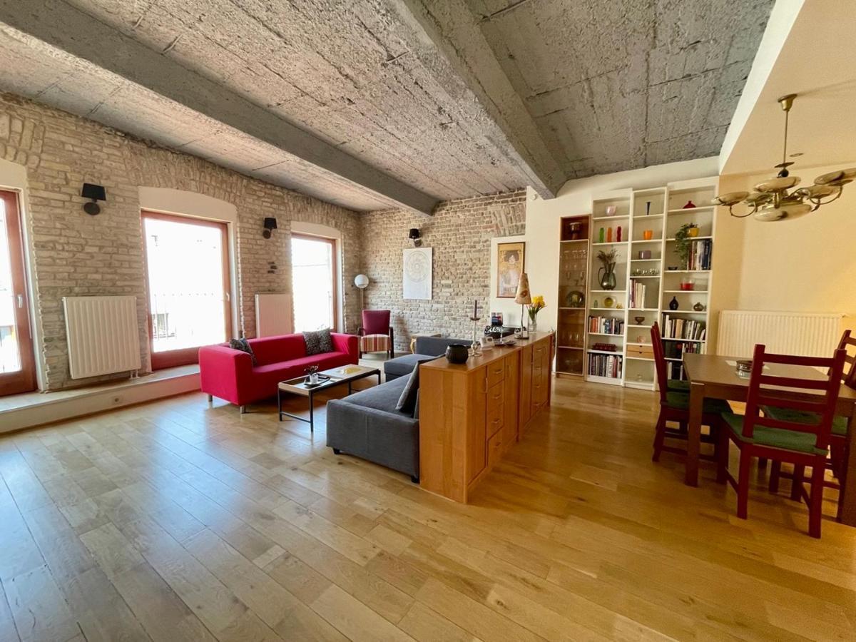 Penthouse W Private Rooftop And Free Parking بودابست المظهر الخارجي الصورة