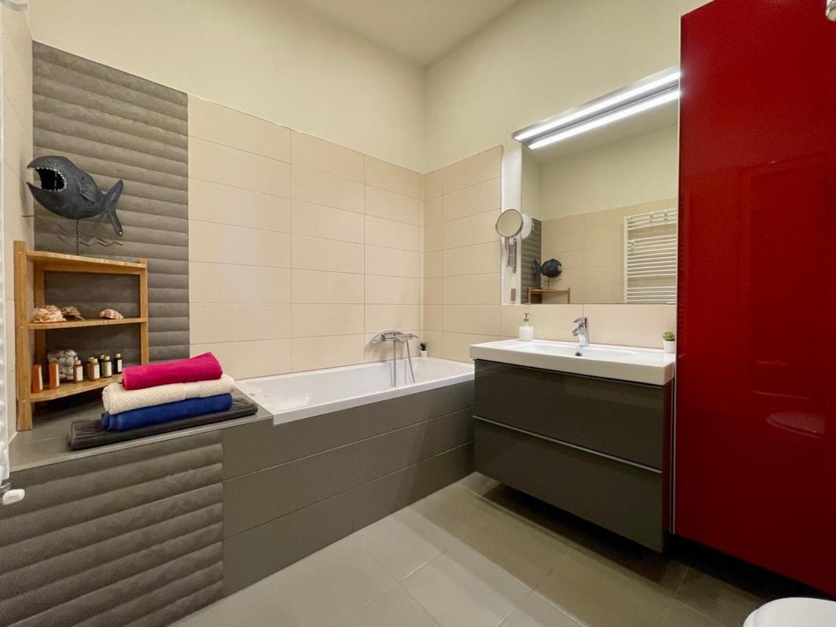 Penthouse W Private Rooftop And Free Parking بودابست المظهر الخارجي الصورة