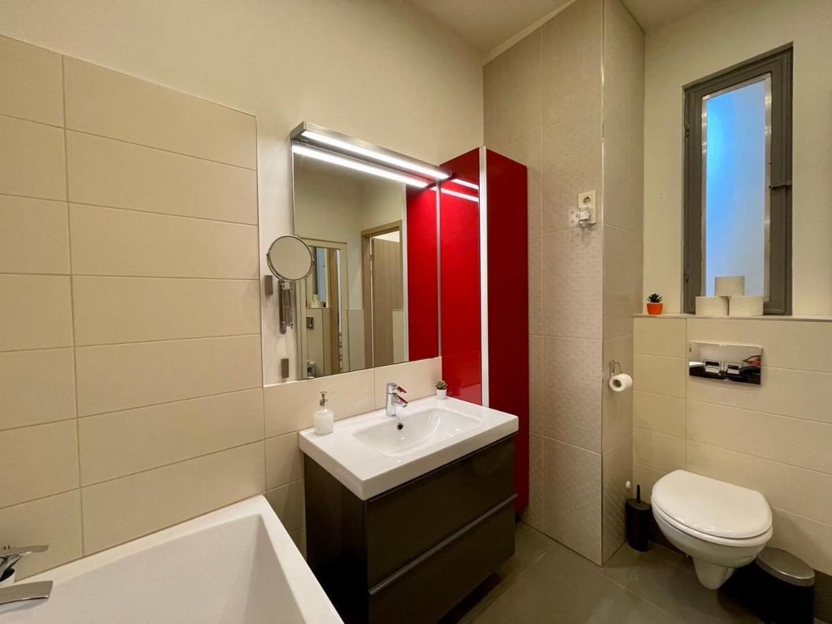 Penthouse W Private Rooftop And Free Parking بودابست المظهر الخارجي الصورة