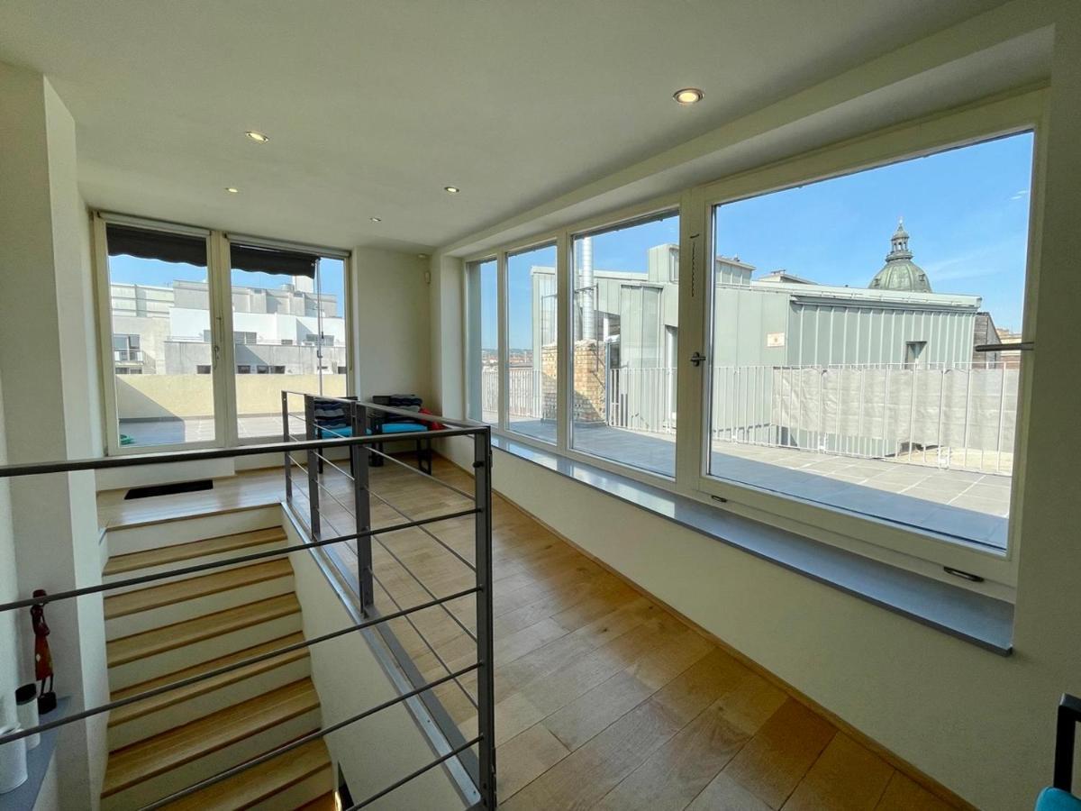 Penthouse W Private Rooftop And Free Parking بودابست المظهر الخارجي الصورة