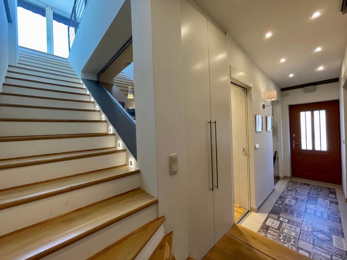 Penthouse W Private Rooftop And Free Parking بودابست المظهر الخارجي الصورة