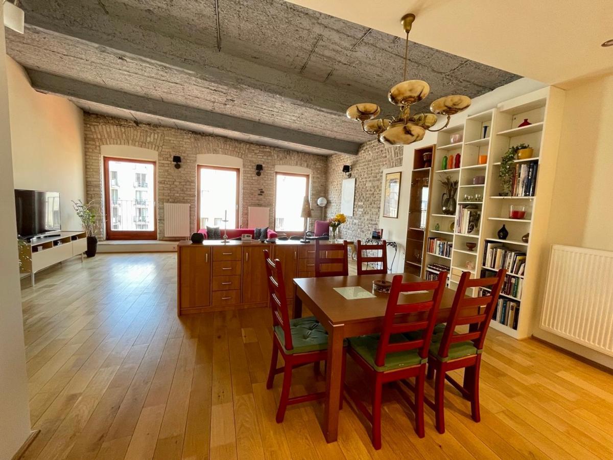 Penthouse W Private Rooftop And Free Parking بودابست المظهر الخارجي الصورة