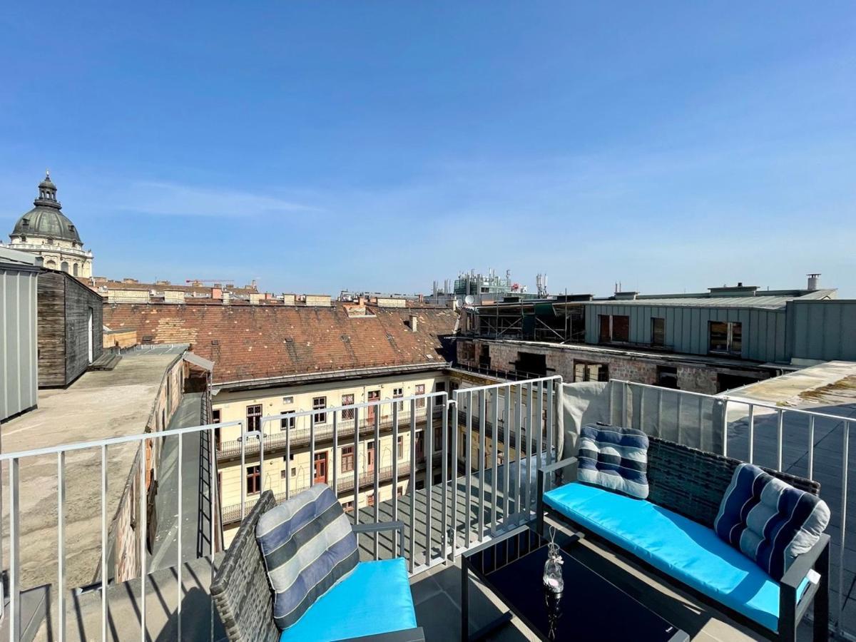 Penthouse W Private Rooftop And Free Parking بودابست المظهر الخارجي الصورة